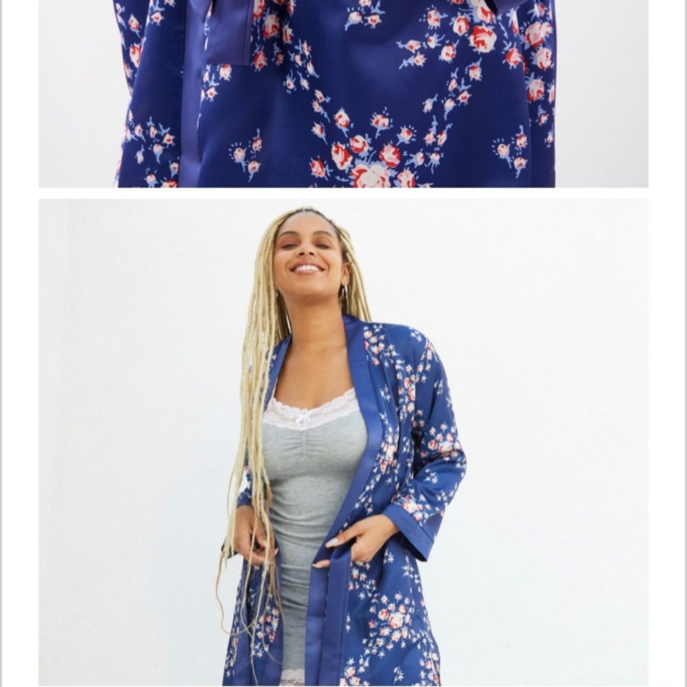 Morgan Lane Allie Robe - Navy Floral (S/M) - US 0-8